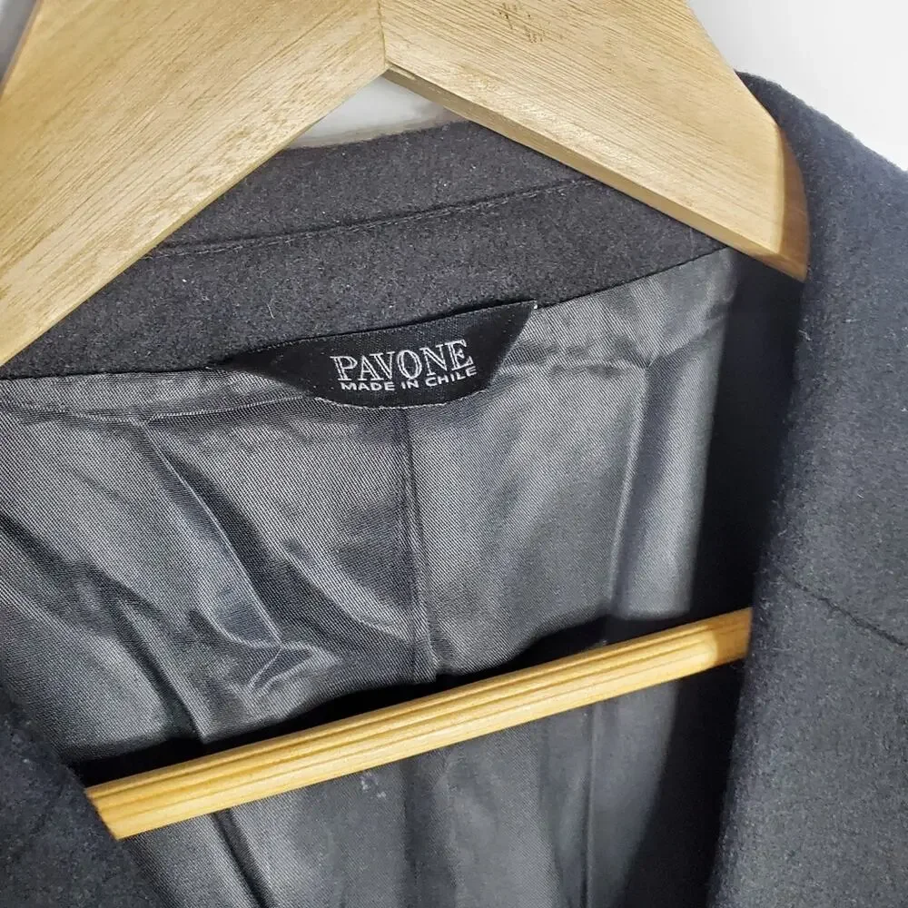 Pavone black 100% Cashmere blazer in size 46R Excellent condition